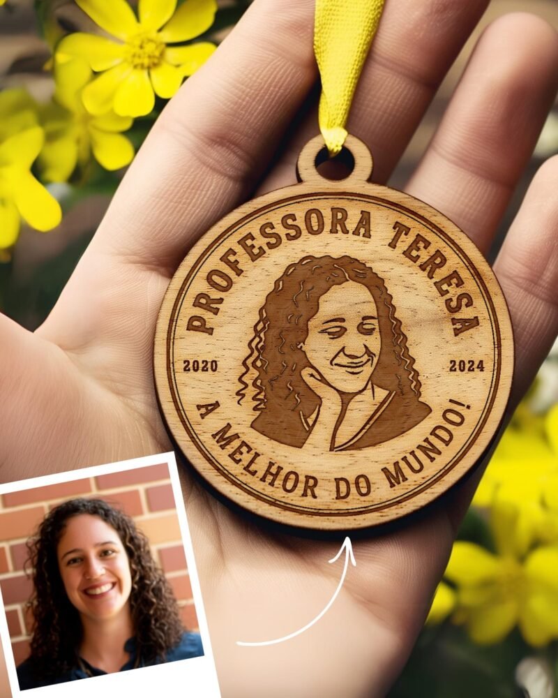 Medalha Melhor Professora em Madeira